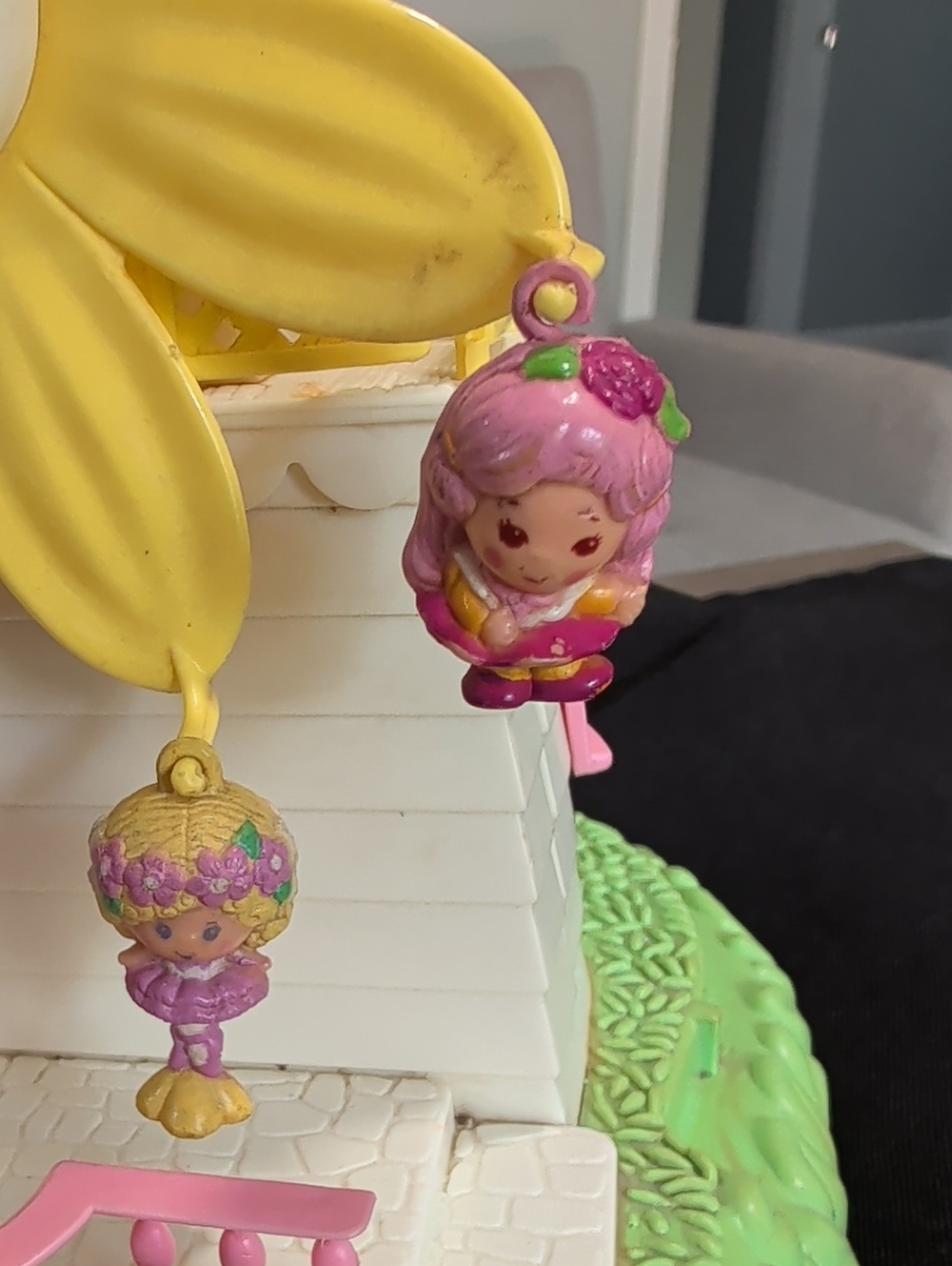 Vintage 1983 Charmkins Figurine 'Honey Bunch'